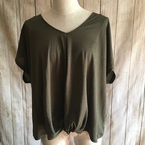 New with tag(NWT) Front-knot Extended shoulder top